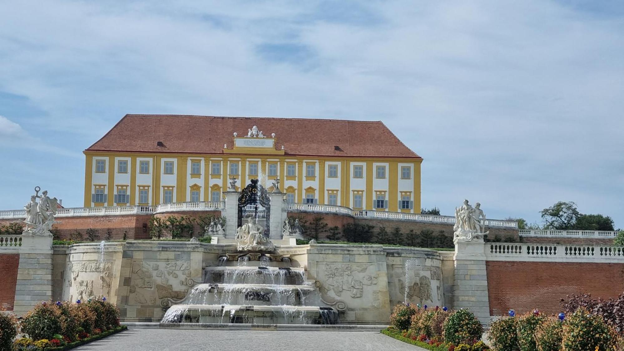 Birkenhof Gols - B & B - Wohlfuehl Hotel Mit Wochenend-Restaurant Экстерьер фото