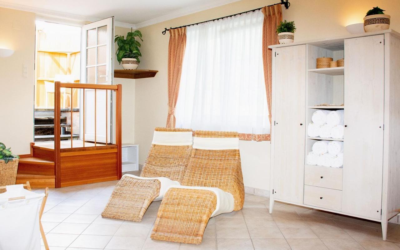 Birkenhof Gols - B & B - Wohlfuehl Hotel Mit Wochenend-Restaurant Экстерьер фото
